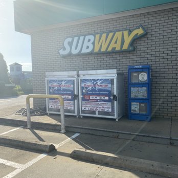 Subway - the front of a subway convenience store - Fast Food Near Me - Garner, North Carolina