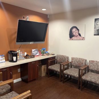 Marta Rudat, DDS - Waiting area - General Dentistry Near Me - Tustin, California Marta Rudat, DDS - Waiting area - General Dentistry Near Me - Tustin, California