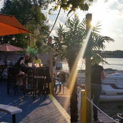 Sprader's On the Lake