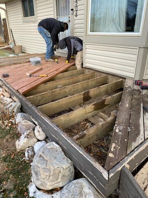 Deck Remodeling and Retaining Wall - This project included remodeling a front deck and building a retaining wall. Deck Remodeling and Retaining Wall - This project included remodeling a front deck and building a retaining wall.