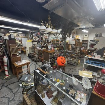 Riverview Antique N Marketplace - Antique Booth Setups - Antiques Near Me - Cheswick, Pennsylvania Riverview Antique N Marketplace - Antique Booth Setups - Antiques Near Me - Cheswick, Pennsylvania