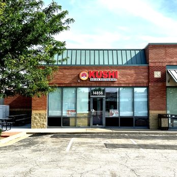 Kushi Indian Restaurant - Restaurant Exterior and Patio - Indian Near Me - Overland Park, Kansas