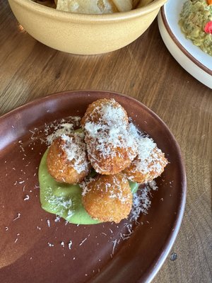 Bombo Los Angeles by null