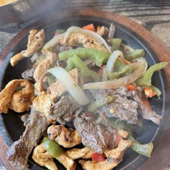 Flaming Margaritas - Chicken and steak fajitas - Mexican Near Me - Branson, Missouri Flaming Margaritas - Chicken and steak fajitas - Mexican Near Me - Branson, Missouri