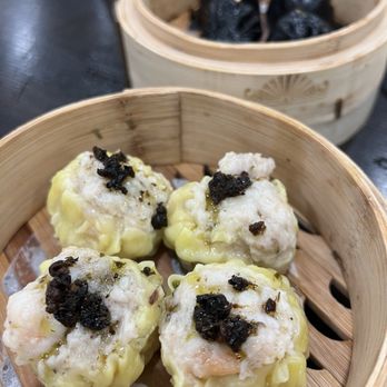 Chef Tony Dim Sum - Shumai and Squid Ink Shrimp Dumpling with Gold Leaf - Dim Sum Near Me - Arcadia, California Chef Tony Dim Sum - Shumai and Squid Ink Shrimp Dumpling with Gold Leaf - Dim Sum Near Me - Arcadia, California