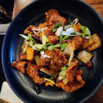 RYNN Thai Restaurant & Bar - Cashew Chicken - Cocktail Bars Near Me - New York, New York
