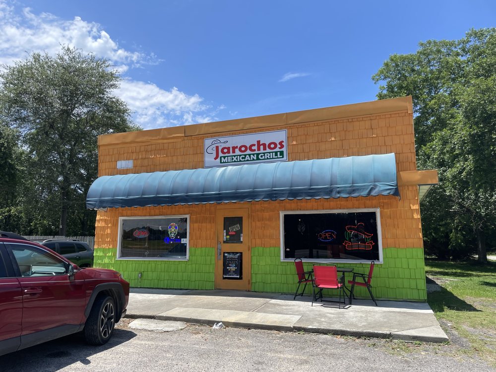 Los Jarochos Mexican Grill