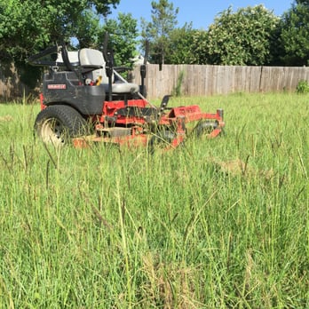 LA Custom Lawn - This yard had gotten a little out of hand. No worries. We have the equipment to take care of it. - Landscape Architects or Designers Near Me LA Custom Lawn - This yard had gotten a little out of hand. No worries. We have the equipment to take care of it. - Landscape Architects or Designers Near Me