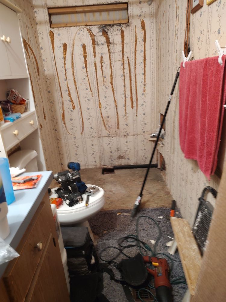 Slide of 360 Precision Cleaning & Maintenance, LLC