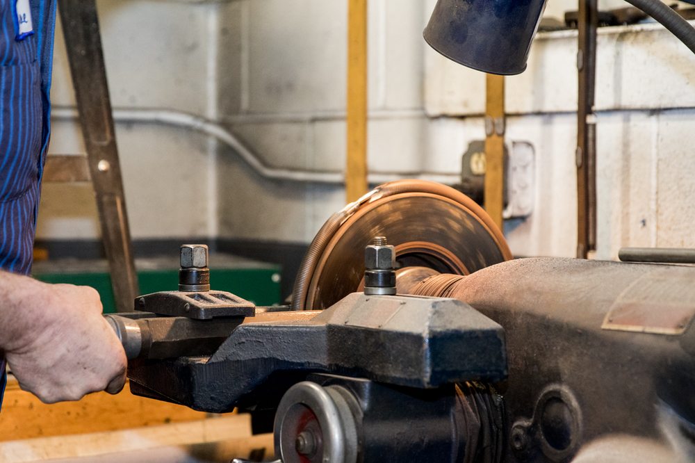 DAVE AND RAY’S COMPLETE AUTOMOTIVE Updated August 2024 21 Photos