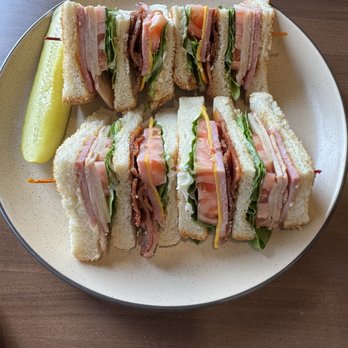 Maple Spot Brunch - Club sandwich - Breakfast & Brunch Near Me - Chesterfield, Michigan Maple Spot Brunch - Club sandwich - Breakfast & Brunch Near Me - Chesterfield, Michigan