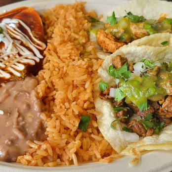El Cantaro - Combination Plate Deliciosooooo‼‼‼ - Mexican Near Me - Monterey, California El Cantaro - Combination Plate Deliciosooooo‼‼‼ - Mexican Near Me - Monterey, California