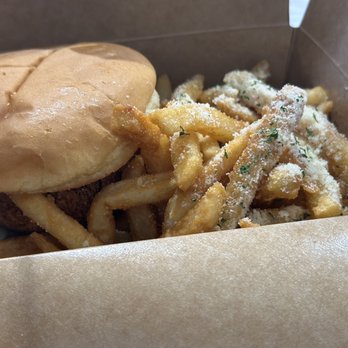 YAS Chicken - Fast Food Near Me - Providence, Rhode Island
