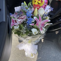 Riverside Flower Club - Just picked these up today! Called her and she pieced it all within the hour! So amazing! Thank you