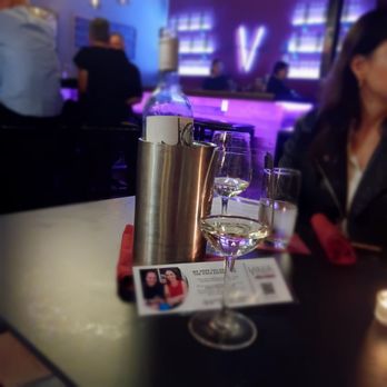 VINIA Wine & Kitchen - Personal touch from the owners - Wine Bars Near Me - Winter Park, Florida VINIA Wine & Kitchen - Personal touch from the owners - Wine Bars Near Me - Winter Park, Florida