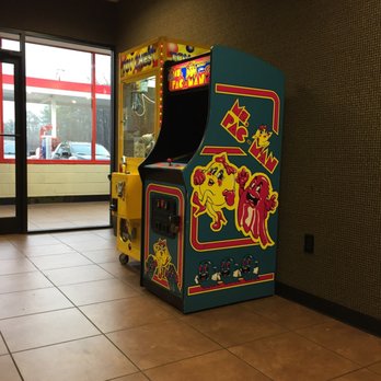 Davis Travel Center - Classic - Rest Stops Near Me - Warfield, Virginia