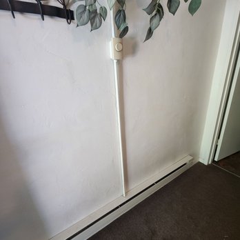 Royal Tree Villas - Heater on wall - Hotels Near Me - Leggett, California