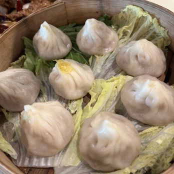 Hing Kee Restaurant - Xiao Long Bao Crabmeat & Pork Soup Dumplings - Vietnamese Near Me - Chicago, Illinois