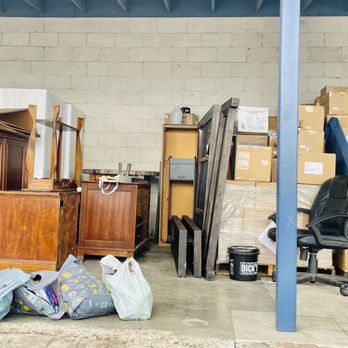 Bakersfield Homeless Center - Drop off area - Community Service/Non-Profit Near Me - Bakersfield, California Bakersfield Homeless Center - Drop off area - Community Service/Non-Profit Near Me - Bakersfield, California