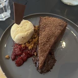 Le Délice - Chocolate cake