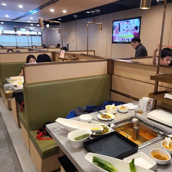 Haidilao Hotpot Flushing - Booth - Hot Pot Near Me - Flushing, New York Haidilao Hotpot Flushing - Booth - Hot Pot Near Me - Flushing, New York