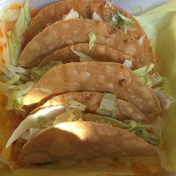 Aliberto's Mexican Food - I'm bummed there doesn't seem to be any cheese on my tacos, so that's a thumbs down but they were still good! - Mexican Near Me - Show Low, Arizona Aliberto's Mexican Food - I'm bummed there doesn't seem to be any cheese on my tacos, so that's a thumbs down but they were still good! - Mexican Near Me - Show Low, Arizona