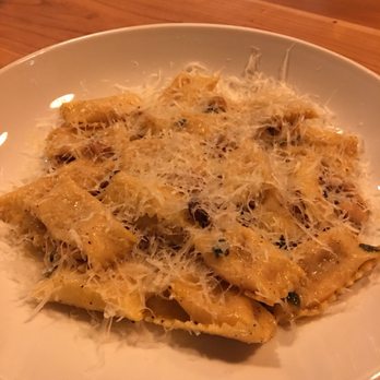 Louie - Italian Near Me - Clayton, Missouri Louie - Italian Near Me - Clayton, Missouri