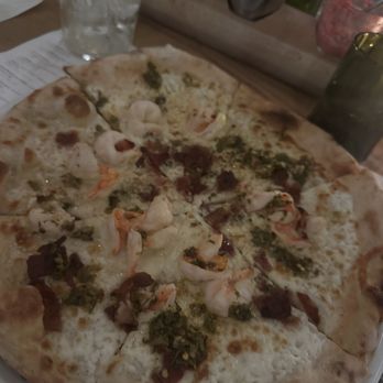 Sixty Vines - Shrimp and bacon pizza - New American Near Me - Miami, Florida