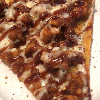 Pizzarelli Restaurant - Barbecue chicken slice - Italian Near Me - Perth Amboy, New Jersey