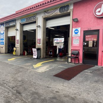 Jiffy Lube - Auto Repair Near Me - Torrance, California
