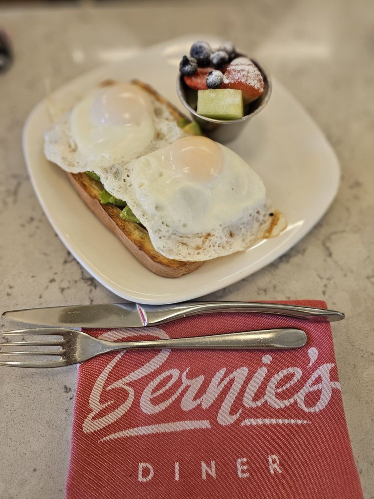 Bernies Diner