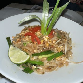Daek Thai  - Beef Pad Thai - Thai Near Me - Miami, Florida