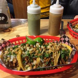 Al pastor tacos