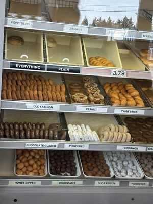 Aurora Donuts & Ice Cream by null