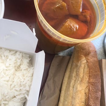 Pho Mac Vietnamese Restaurant - Chicken curry with bread - Vietnamese Near Me - Staten Island, New York Pho Mac Vietnamese Restaurant - Chicken curry with bread - Vietnamese Near Me - Staten Island, New York