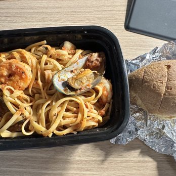 Grape Vine Cafe - Seafood Fra Diavolo - Wine Bars Near Me - Las Vegas, Nevada