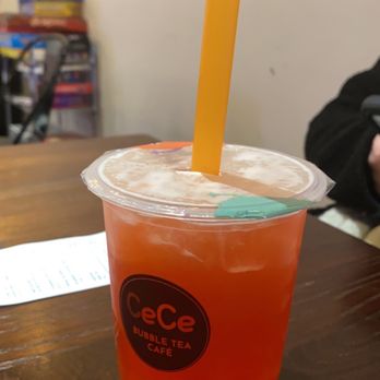 CeCe Bubble Tea Cafe - Strawberry Fruit Tea - Bubble Tea Near Me - Shelton, Connecticut