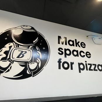 Bozzelli's Italian Deli-Vermont Ave - Wall art - Pizza Near Me - Washington, DC, District of Columbia