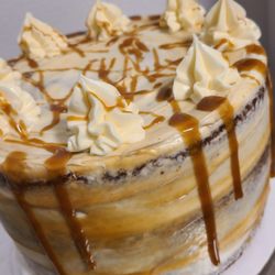 The Luscious Cake Bar - Carmel Apple cake