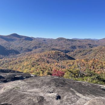 Looking Glass Rock Overlook - Hiking Near Me - Canton, North Carolina Looking Glass Rock Overlook - Hiking Near Me - Canton, North Carolina