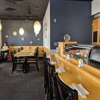 Ato Sushi - Inside, just before lunch time, around 11:40 - Sushi Bars Near Me - Grand Rapids, Michigan