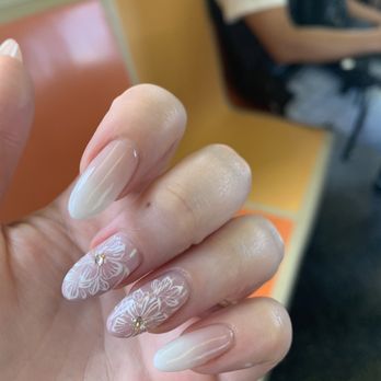 TOMOKO Nail NYC - Wedding mani - Nail Salons Near Me - Brooklyn, New York TOMOKO Nail NYC - Wedding mani - Nail Salons Near Me - Brooklyn, New York