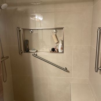 Quality Carpet And Tile - Walk in shower - Flooring Near Me - Hesperia, California Quality Carpet And Tile - Walk in shower - Flooring Near Me - Hesperia, California