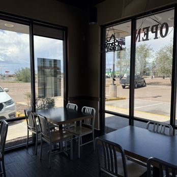 Pizza Hut - Pizza Near Me - Holbrook, Arizona