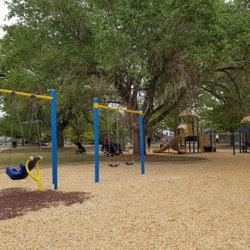 Hirshorn Park - The playground.
