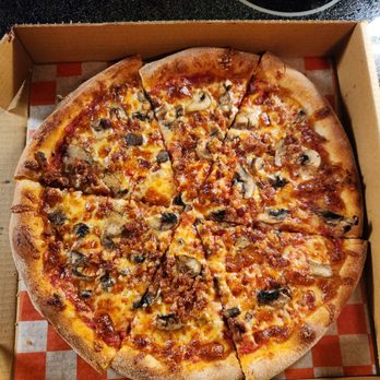 Pio’s Pizzeria - Pizza Near Me - Bristol, Rhode Island Pio’s Pizzeria - Pizza Near Me - Bristol, Rhode Island