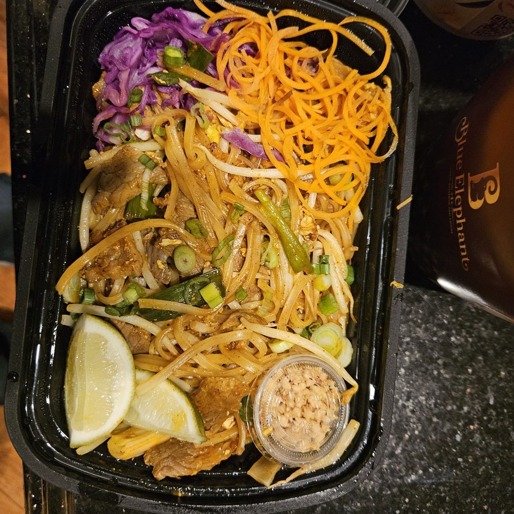 Blue Elephant - Chicken Pad Thai - Thai Near Me - Bakersfield, California