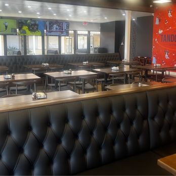 Tandoori Pizza - Comfortable sitting tables & booths - Indian Near Me - Clovis, California Tandoori Pizza - Comfortable sitting tables & booths - Indian Near Me - Clovis, California