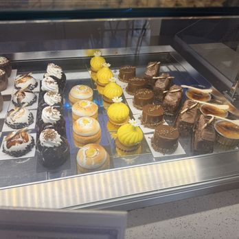 La Croquantine de matthieu - Bakeries Near Me - Doral, Florida La Croquantine de matthieu - Bakeries Near Me - Doral, Florida