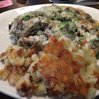Blueberry Hill Breakfast Cafe - Egg white veggie omelet - Breakfast & Brunch Near Me - Oak Brook, Illinois